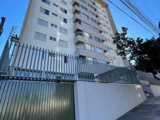 #157 - Apartamento para Venda em Cascavel - PR - 2